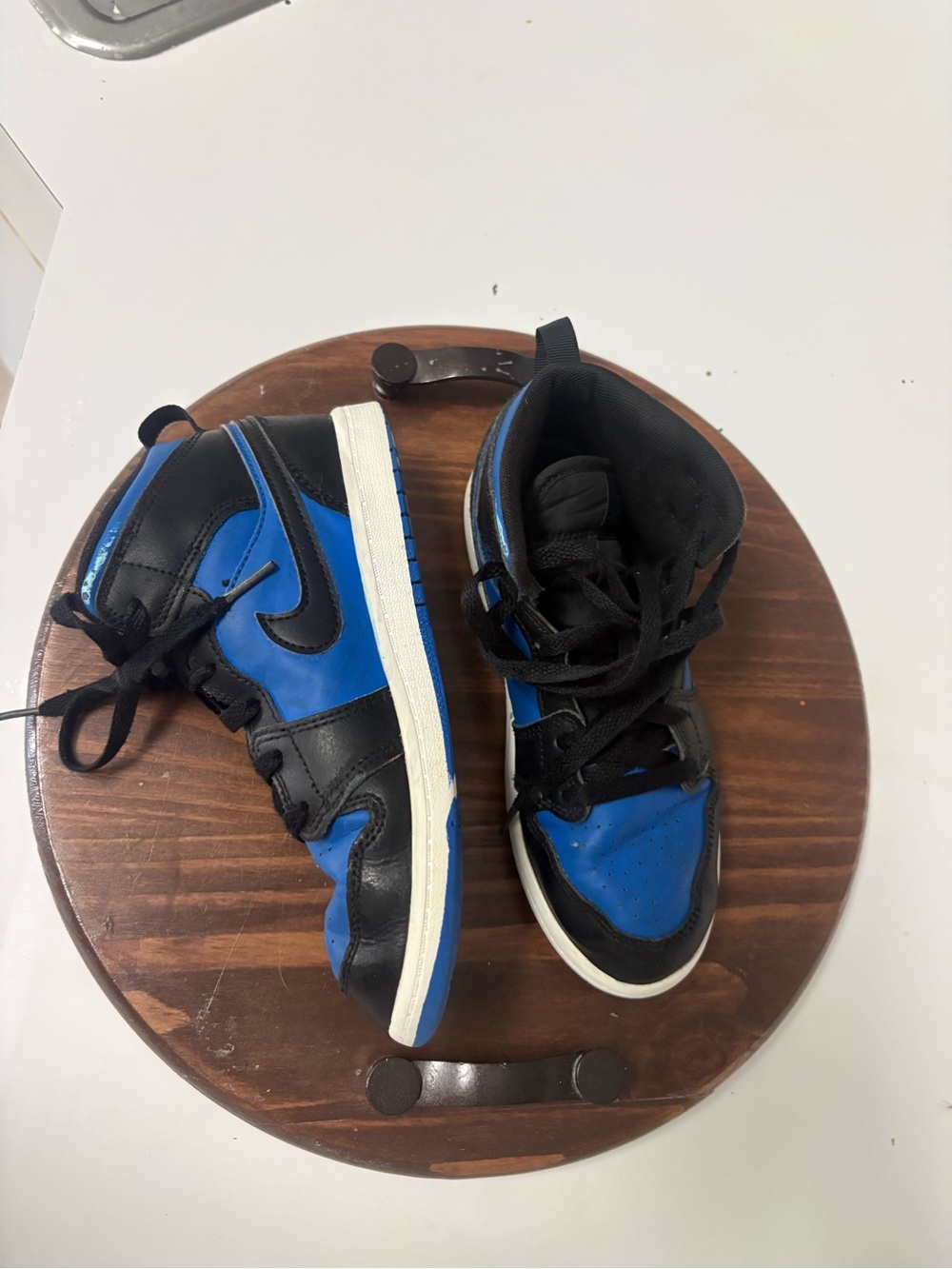 Big Kids Nike Air Jordan 1 Mid - Picture 2 of 7